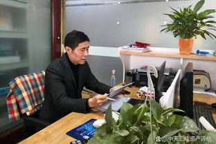 托尼-帕克：乔丹是我偶像&我10岁看过他的比赛 他是我穿9号的原因